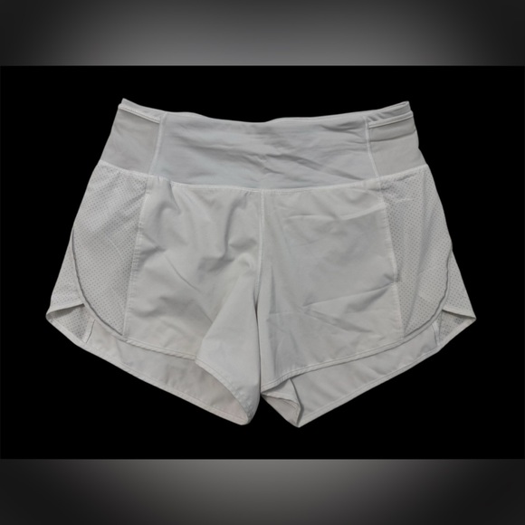 Lululemon Real Quick Short *Perforated 3.5" in White - Picture 3 of 5